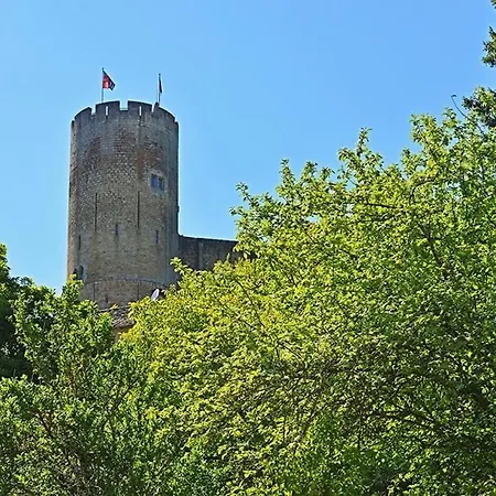 2 A 4 Places Au Coeur Du Village Medieval